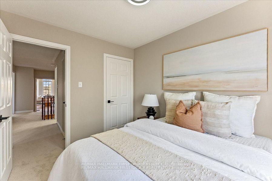 Photo 33 of 47 Hanna Drive, Clarington, Bowmanville — HOMEH