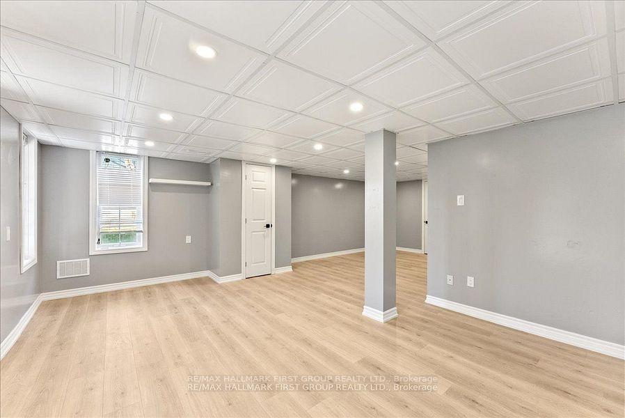 Photo 36 of 47 Hanna Drive, Clarington, Bowmanville — HOMEH
