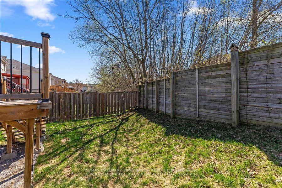 Photo 43 of 47 Hanna Drive, Clarington, Bowmanville — HOMEH