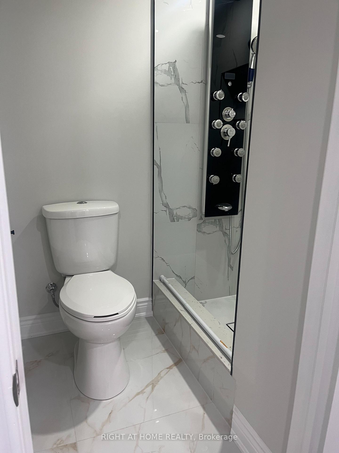 Photo 9 of 81 Phoenix Boulevard, Barrie, Rural Barrie Southeast — HOMEH