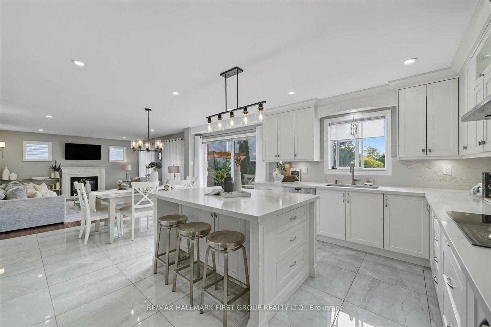 Photo 9 of 73 Hoile Drive, Ajax, South East — HOMEH