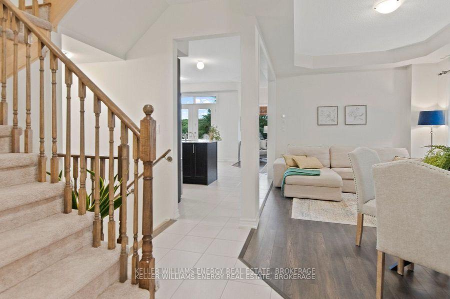 Photo 11 of 160 Rosswell Drive, Clarington, Courtice — HOMEH