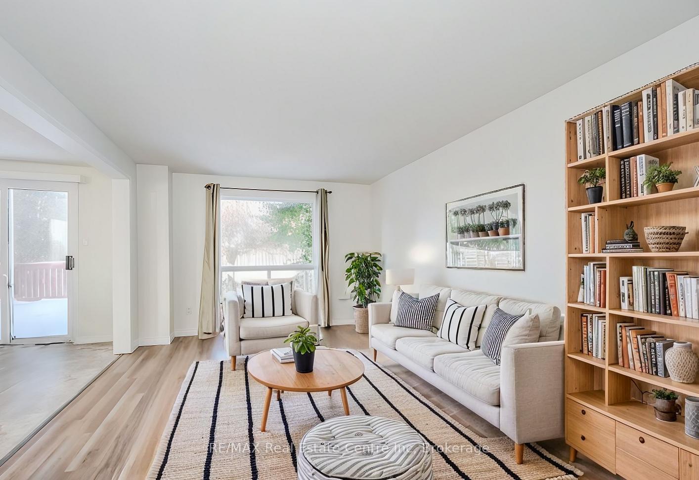 Photo 2 of 23 Sidney Crescent, Guelph, Kortright West — HOMEH