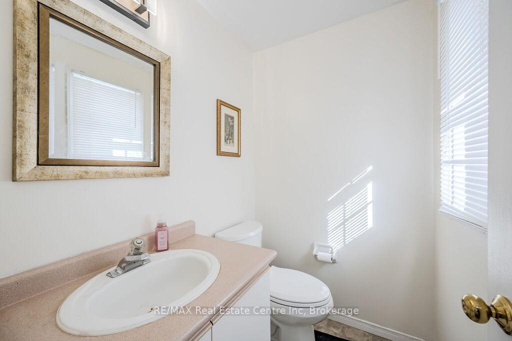 Photo 5 of 23 Sidney Crescent, Guelph, Kortright West — HOMEH
