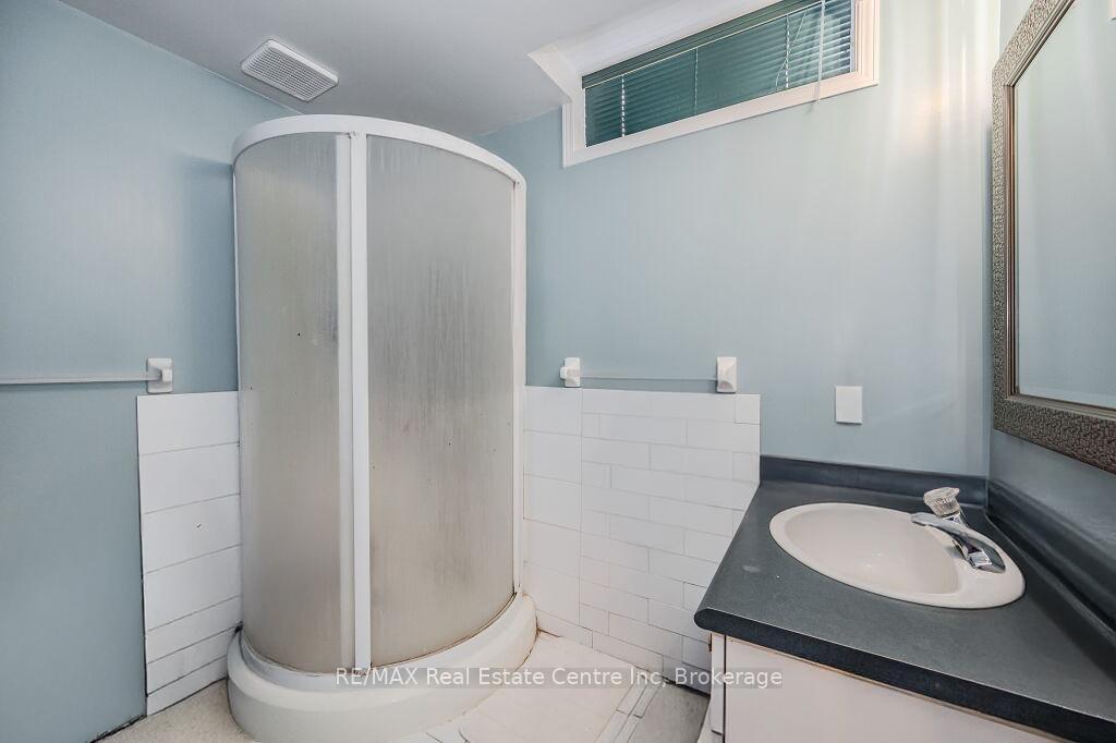 Photo 11 of 23 Sidney Crescent, Guelph, Kortright West — HOMEH