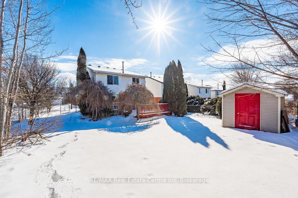 Photo 13 of 23 Sidney Crescent, Guelph, Kortright West — HOMEH