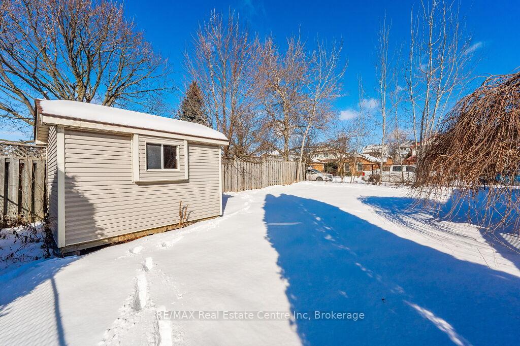 Photo 14 of 23 Sidney Crescent, Guelph, Kortright West — HOMEH