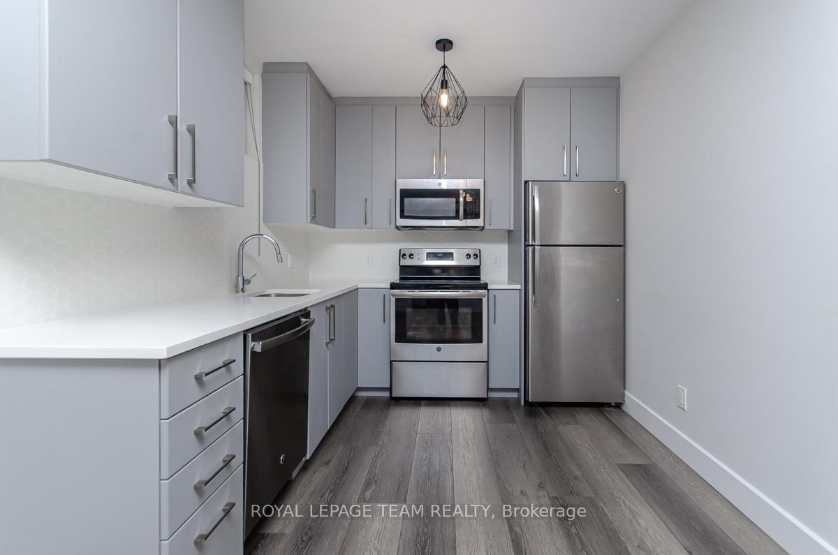 Photo 5 of Unit B, 58 Stevenson Avenue, Ottawa, Carlington — HOMEH