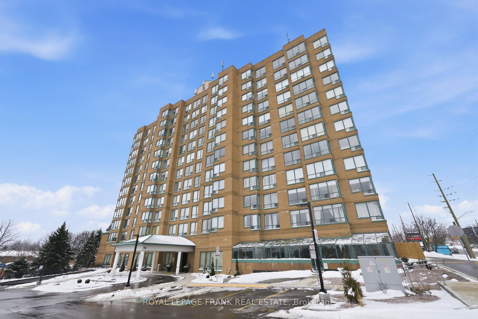 Photo 1 of Unit 710, 711 Rossland Rd E, Whitby, Pringle Creek — HOMEH