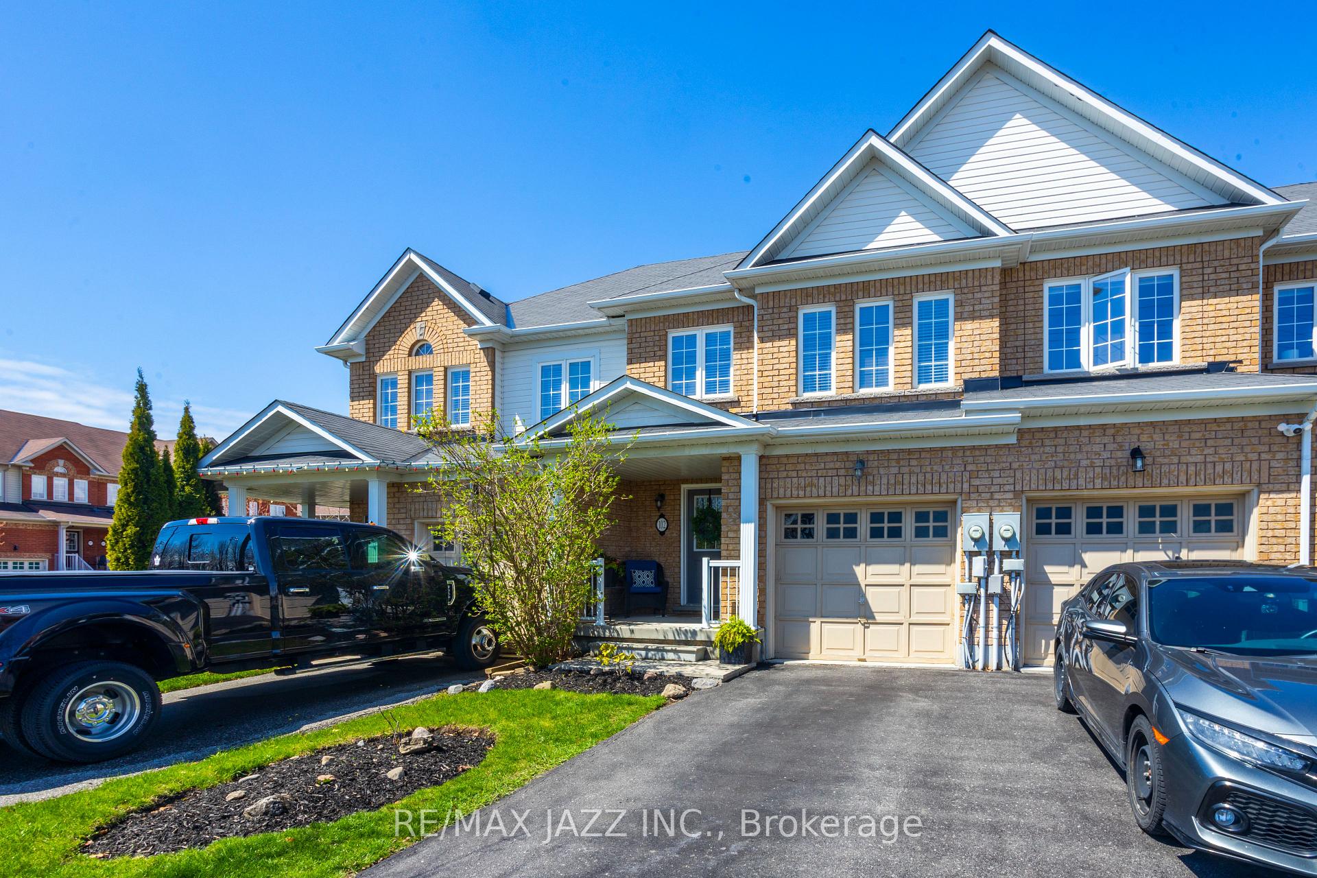 Photo 3 of 102 Bathgate Crescent, Clarington, Courtice — HOMEH