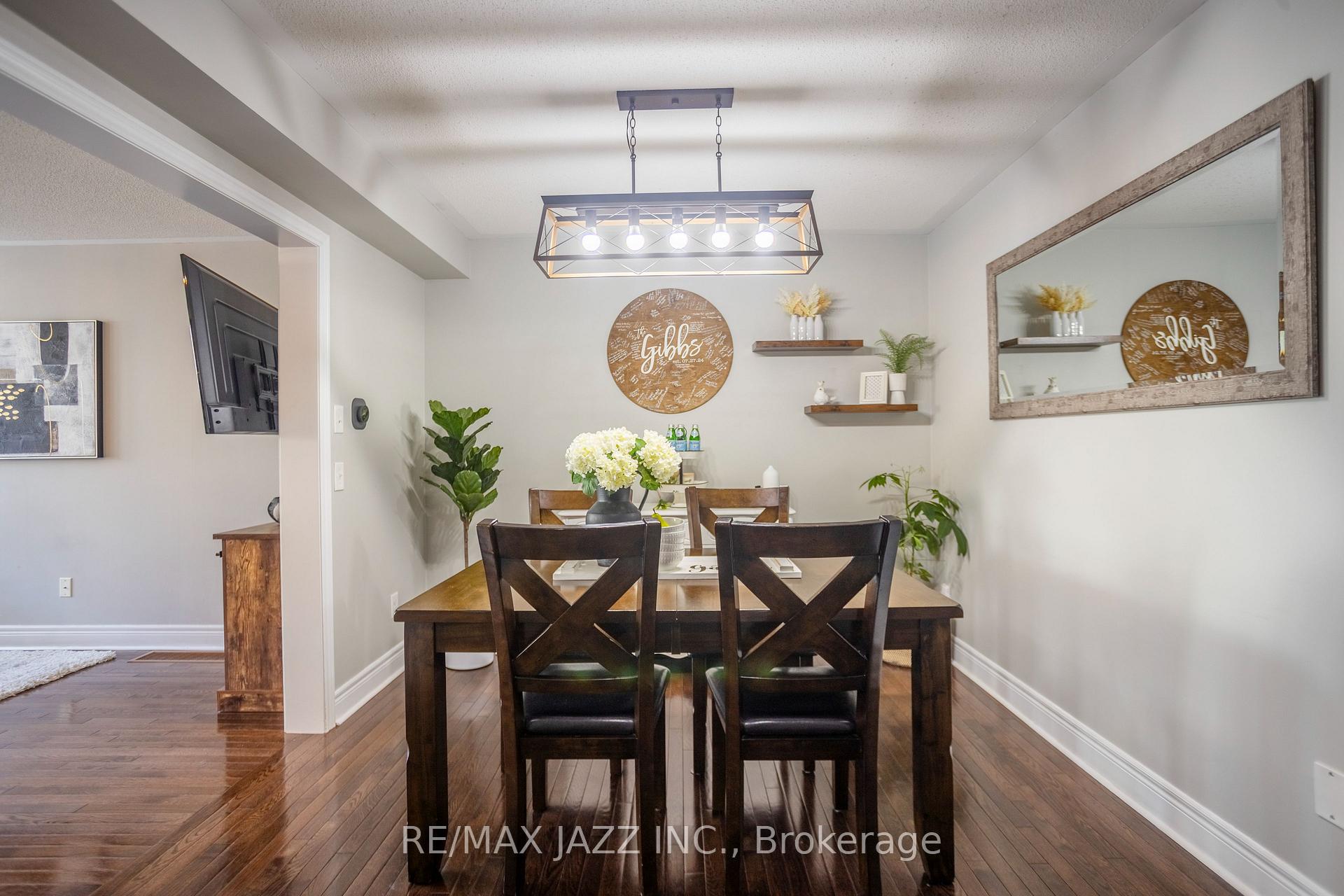 Photo 9 of 102 Bathgate Crescent, Clarington, Courtice — HOMEH