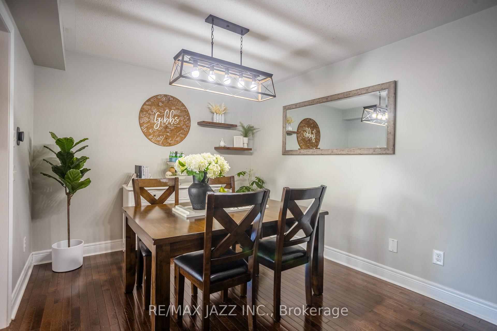 Photo 10 of 102 Bathgate Crescent, Clarington, Courtice — HOMEH