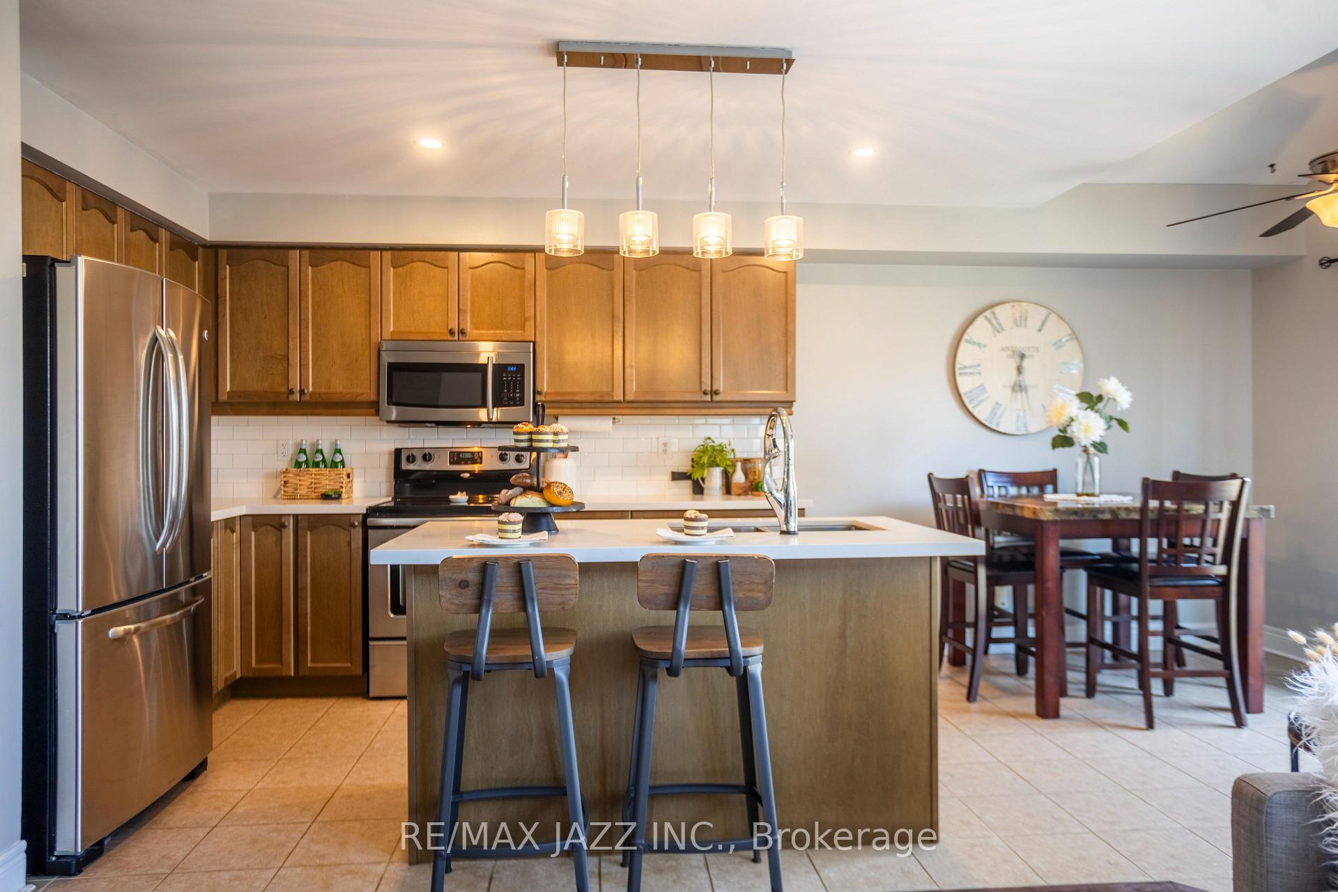 Photo 17 of 102 Bathgate Crescent, Clarington, Courtice — HOMEH