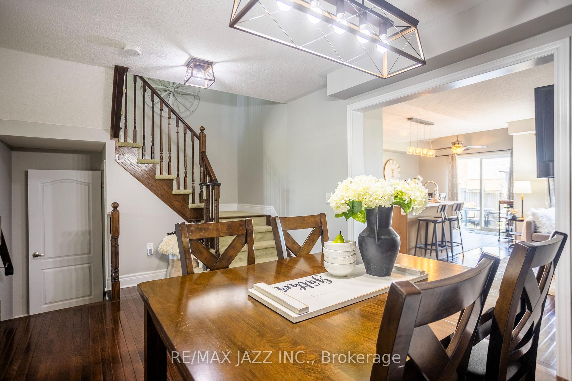 Photo 24 of 102 Bathgate Crescent, Clarington, Courtice — HOMEH