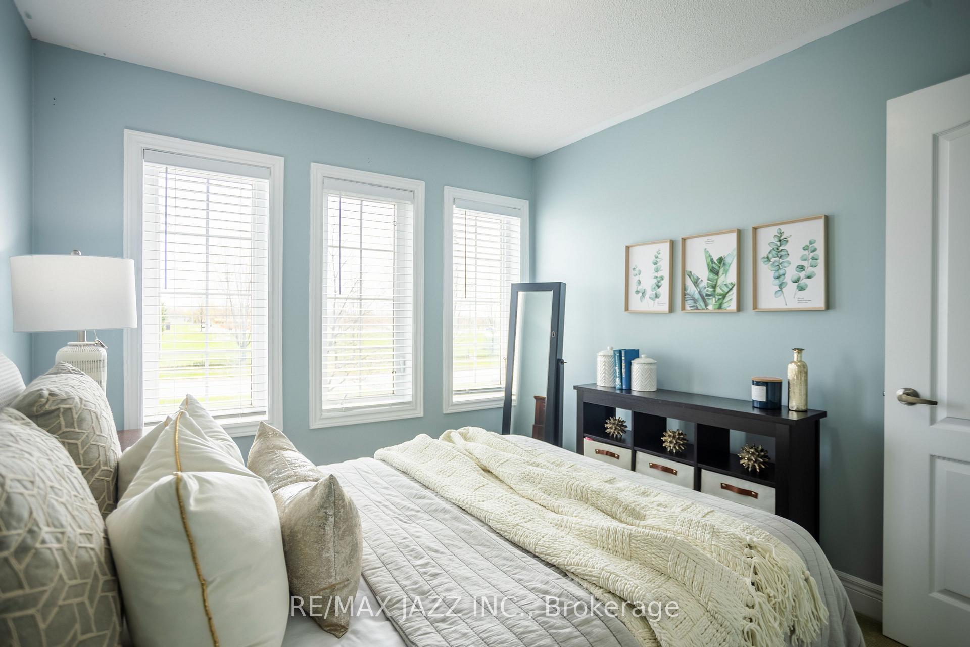 Photo 41 of 102 Bathgate Crescent, Clarington, Courtice — HOMEH