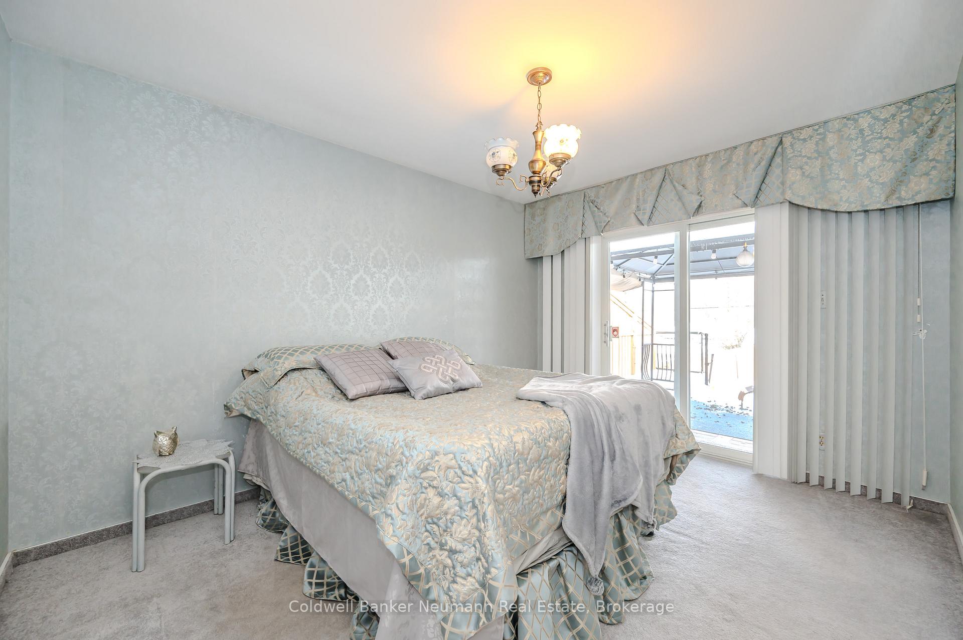 Photo 15 of 104 Dumbarton Street, Guelph, Riverside Park — HOMEH