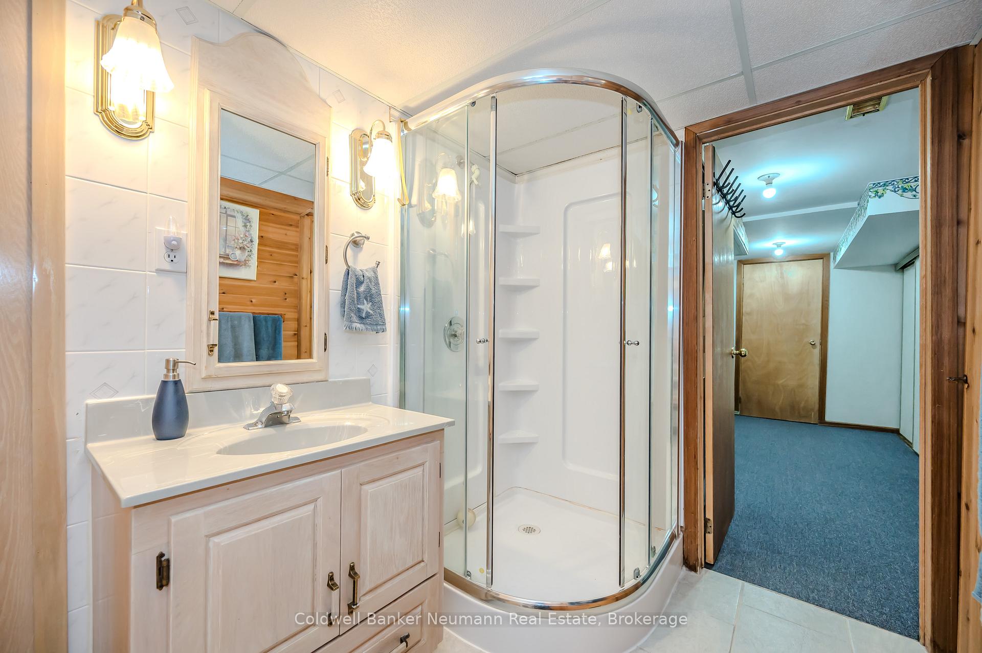 Photo 24 of 104 Dumbarton Street, Guelph, Riverside Park — HOMEH