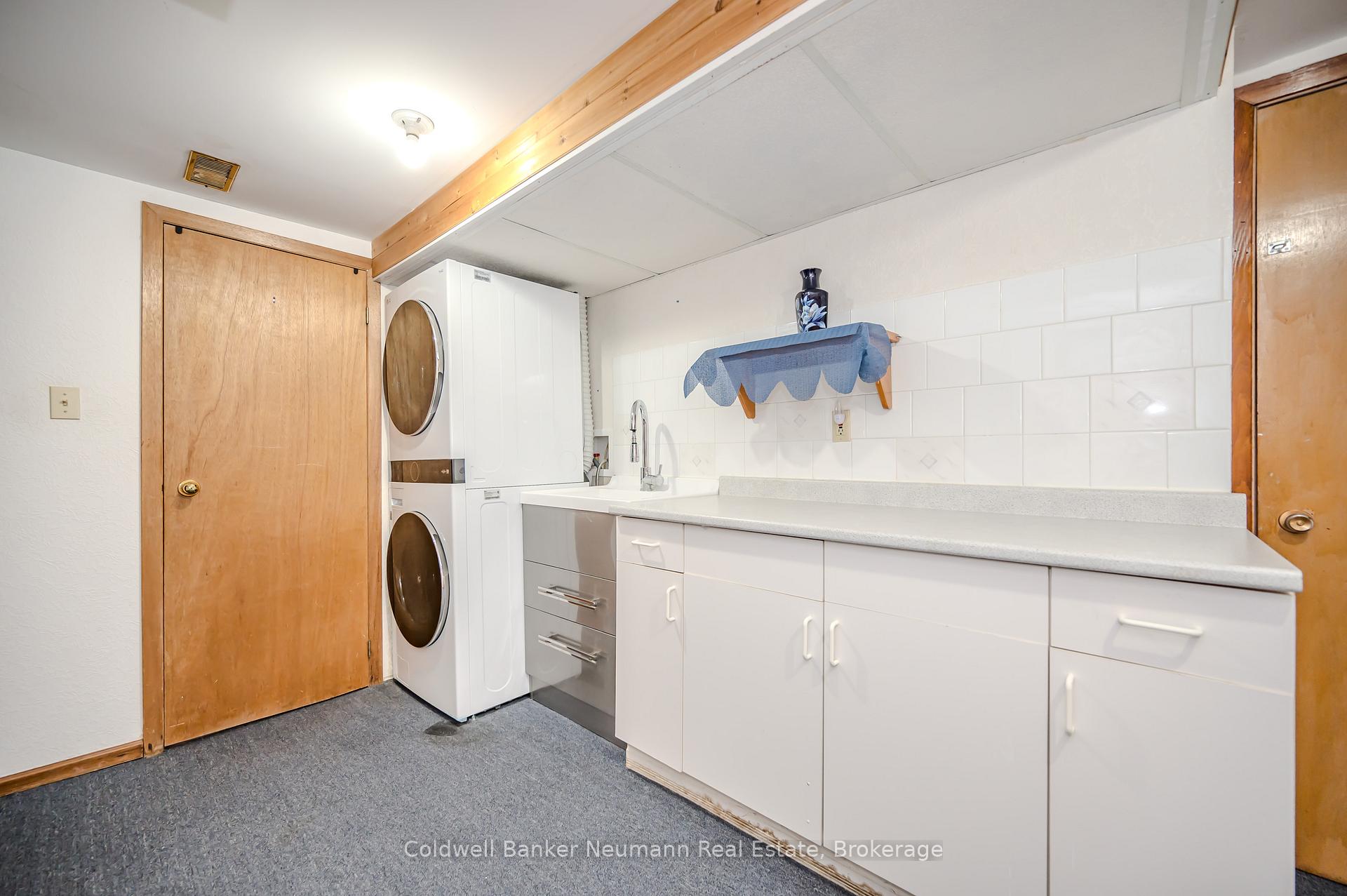 Photo 26 of 104 Dumbarton Street, Guelph, Riverside Park — HOMEH