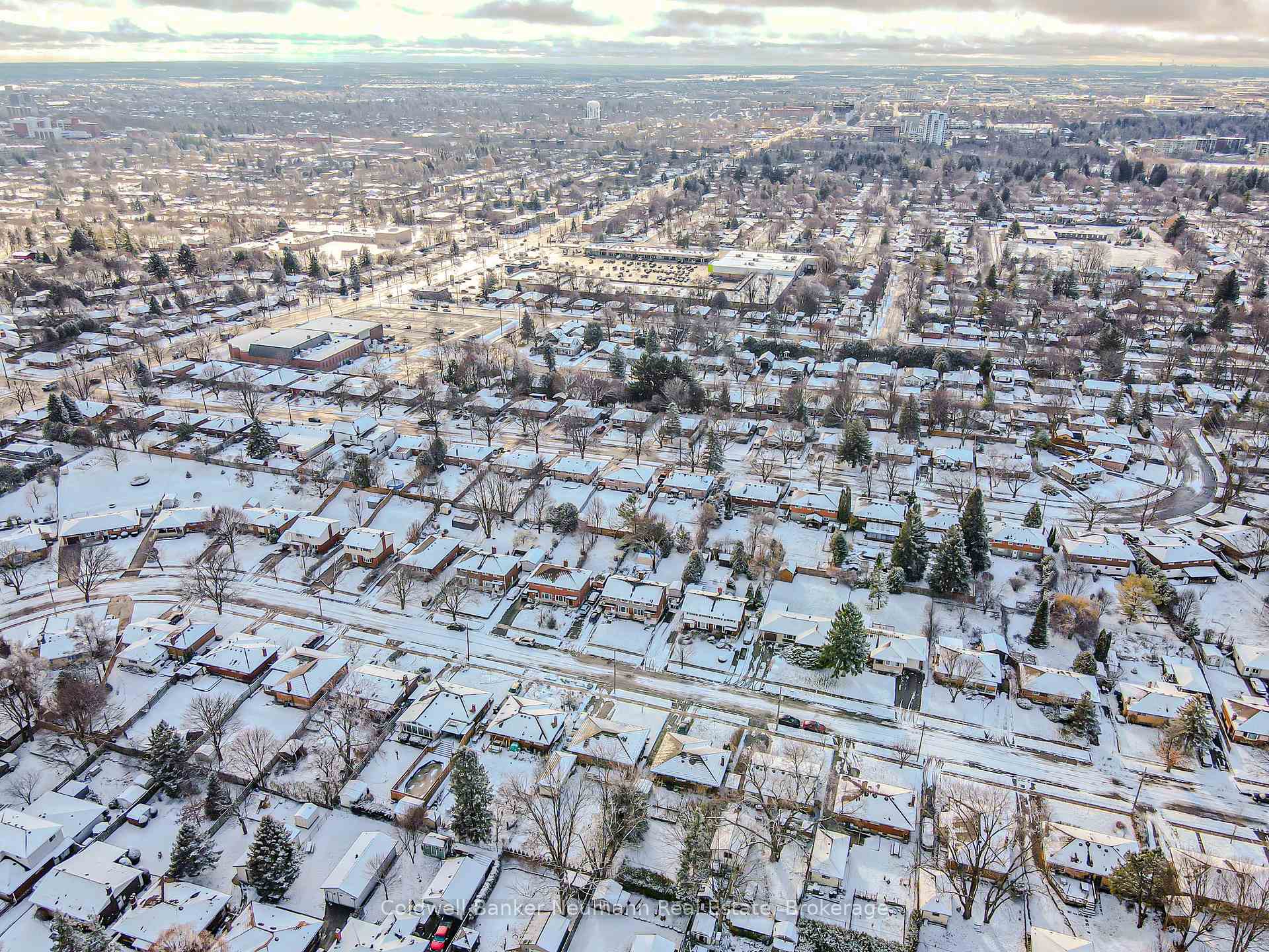 Photo 39 of 104 Dumbarton Street, Guelph, Riverside Park — HOMEH