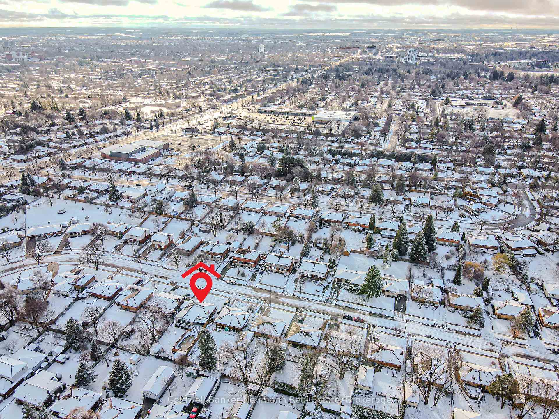 Photo 40 of 104 Dumbarton Street, Guelph, Riverside Park — HOMEH