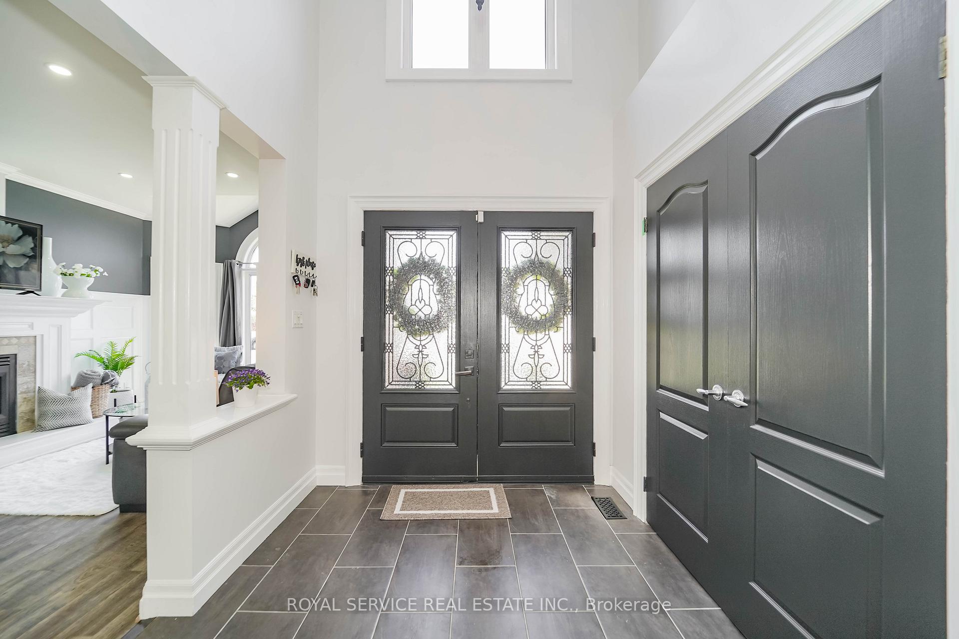 Photo 4 of 65 Weldrick Crescent, Clarington, Bowmanville — HOMEH