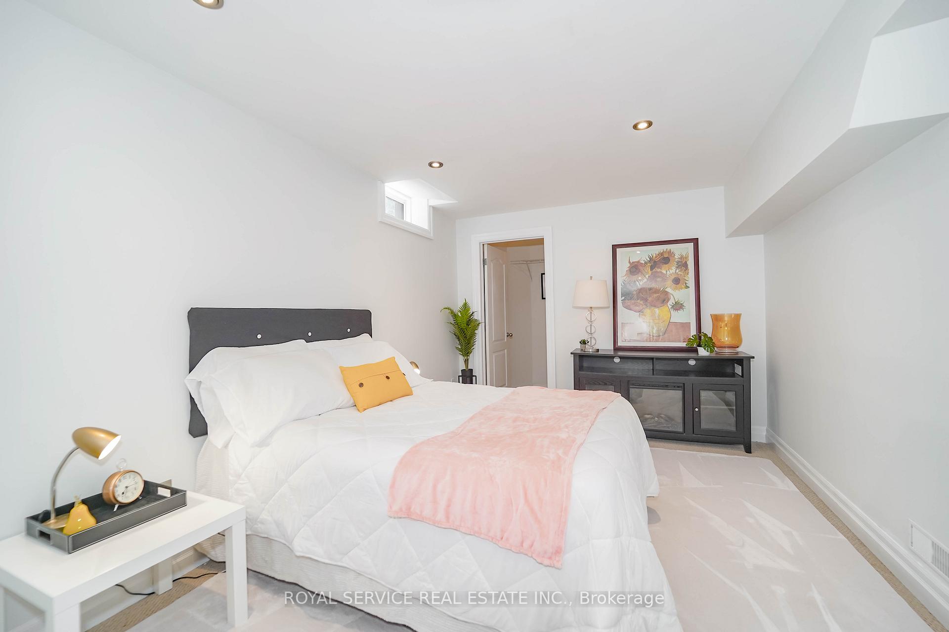 Photo 39 of 65 Weldrick Crescent, Clarington, Bowmanville — HOMEH