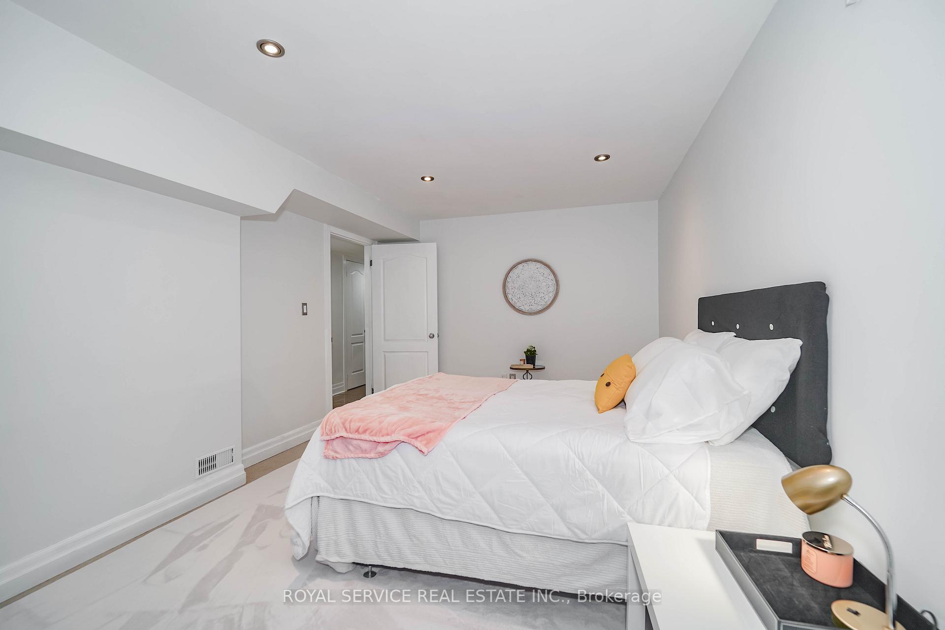 Photo 40 of 65 Weldrick Crescent, Clarington, Bowmanville — HOMEH