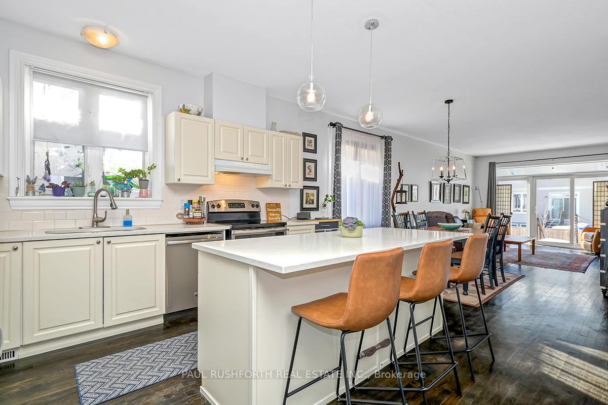 Photo 10 of 91 Desmond Trudeau Drive, Arnprior — HOMEH