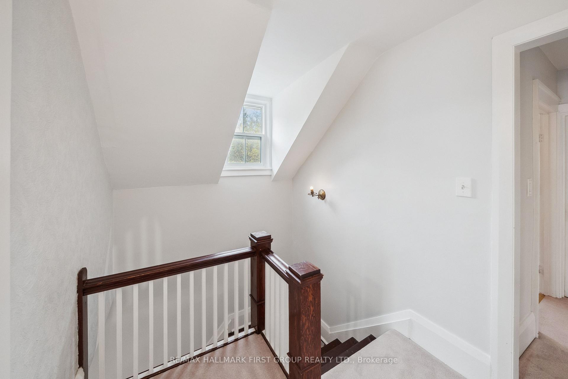 Photo 1 of 34 Concession Street W, Clarington, Bowmanville — HOMEH