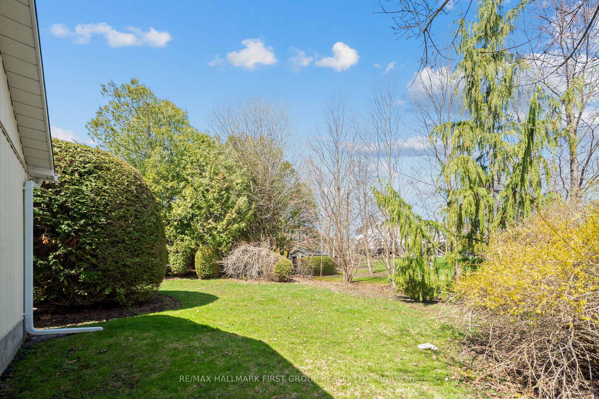 Photo 6 of 34 Concession Street W, Clarington, Bowmanville — HOMEH