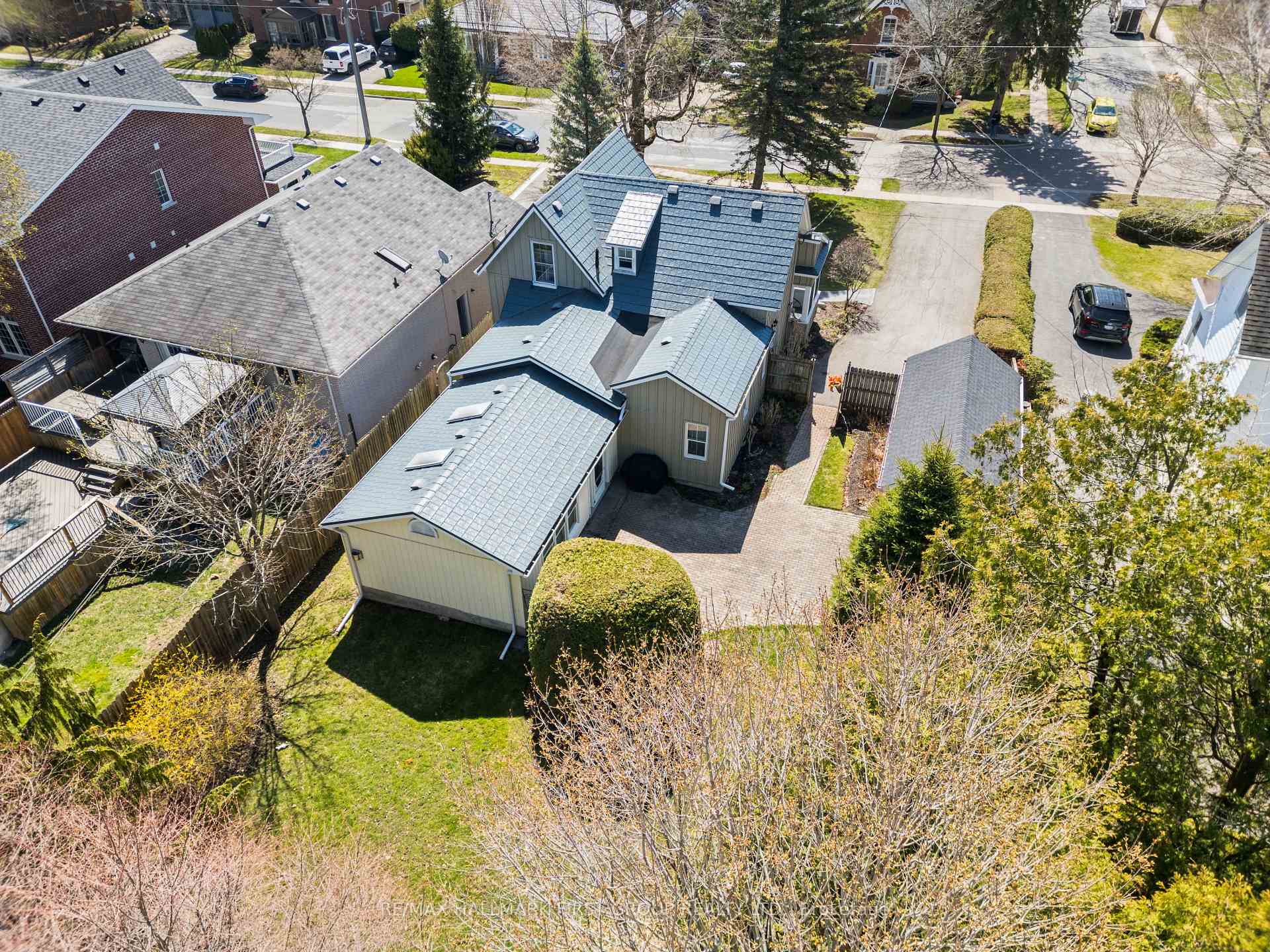 Photo 10 of 34 Concession Street W, Clarington, Bowmanville — HOMEH