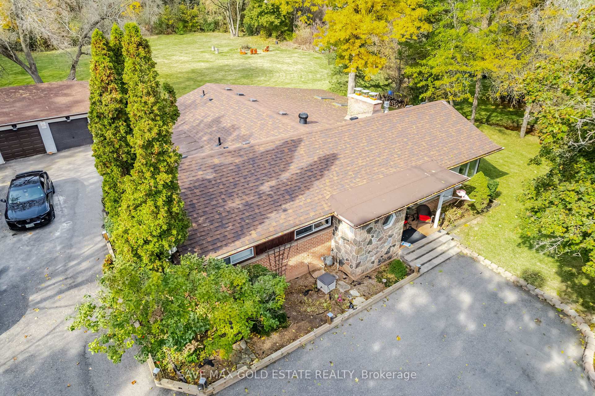 Photo 2 of 362 King Street, Caledon, Rural Caledon — HOMEH