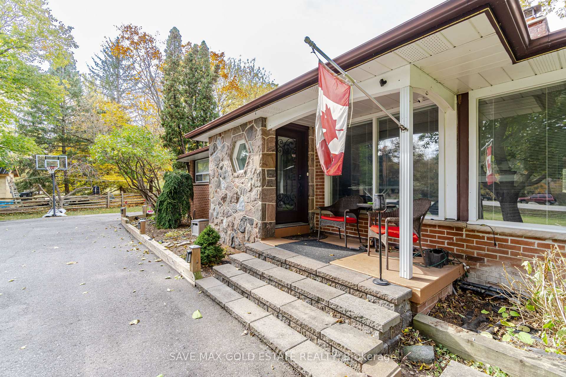 Photo 5 of 362 King Street, Caledon, Rural Caledon — HOMEH