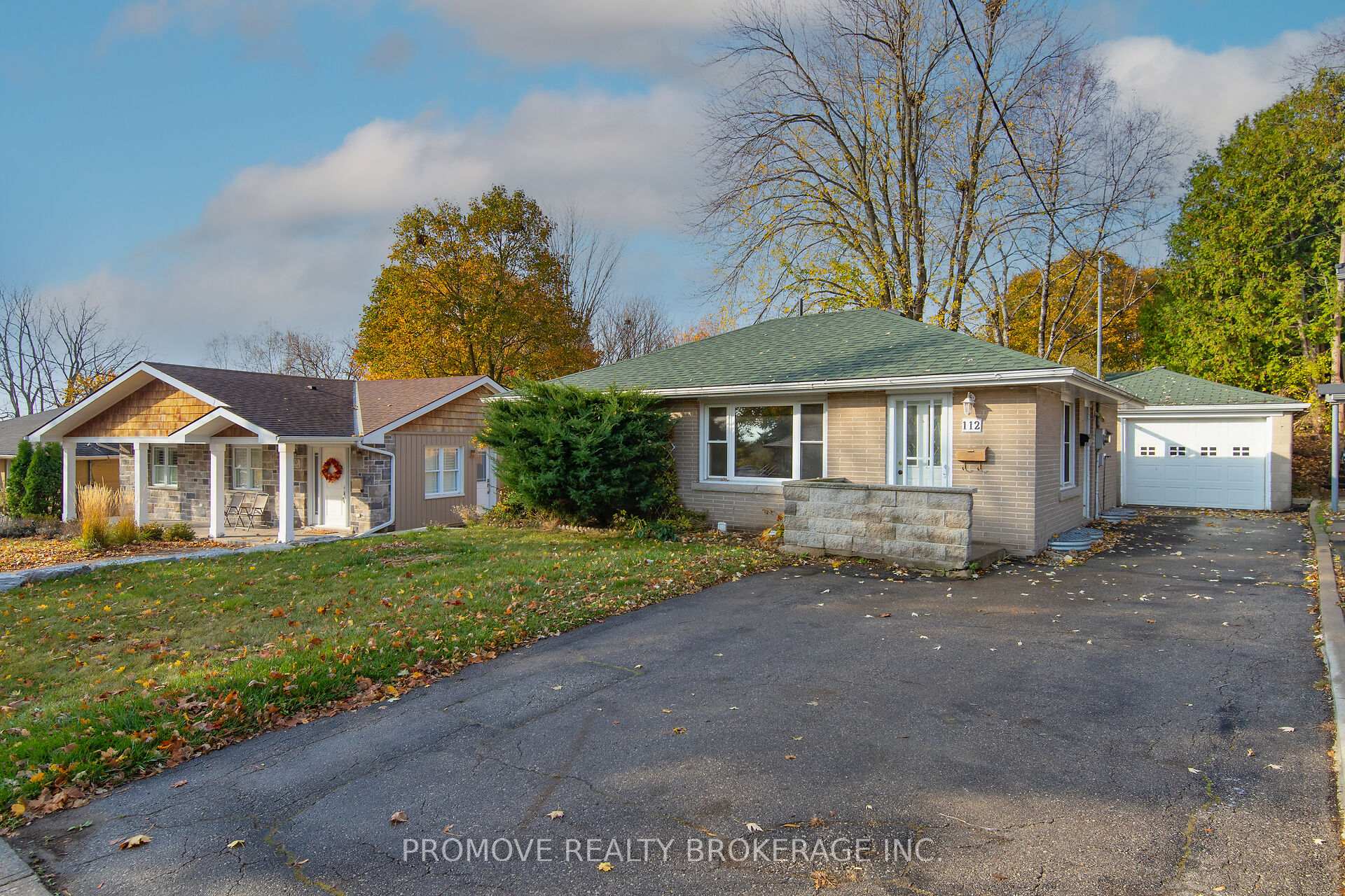 Photo 2 of 112 Vancouver Drive, Guelph, St. George's — HOMEH