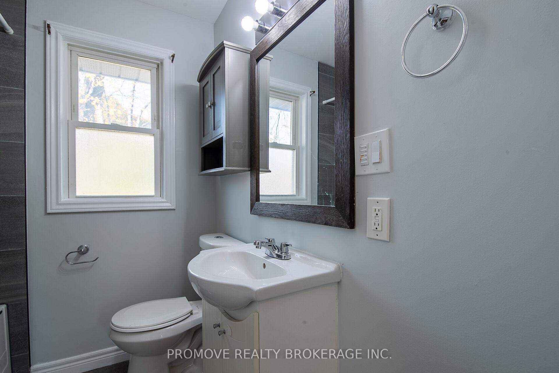 Photo 14 of 112 Vancouver Drive, Guelph, St. George's — HOMEH