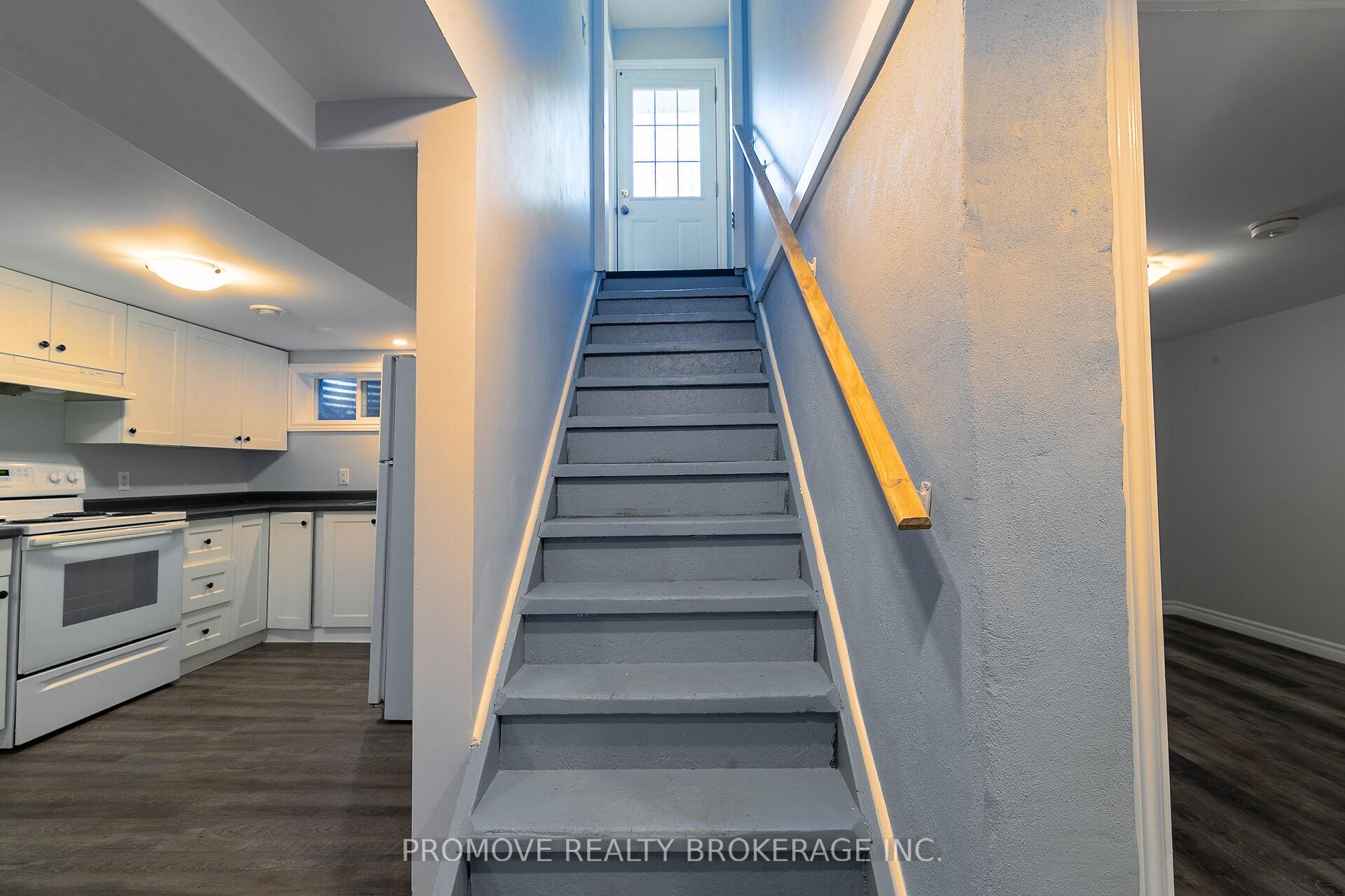 Photo 17 of 112 Vancouver Drive, Guelph, St. George's — HOMEH