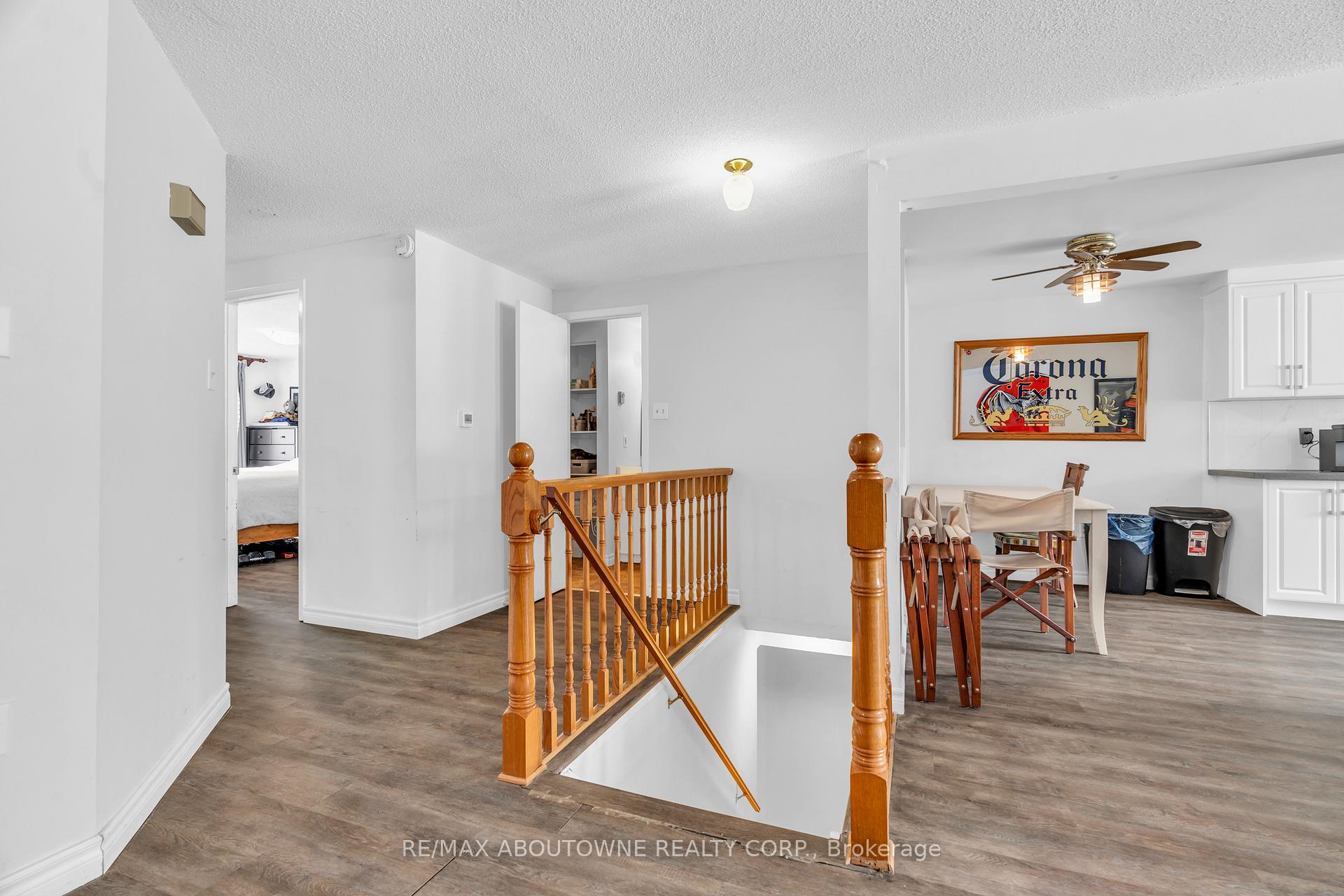 Photo 12 of 706 Scottsdale Drive, Guelph, Kortright West — HOMEH