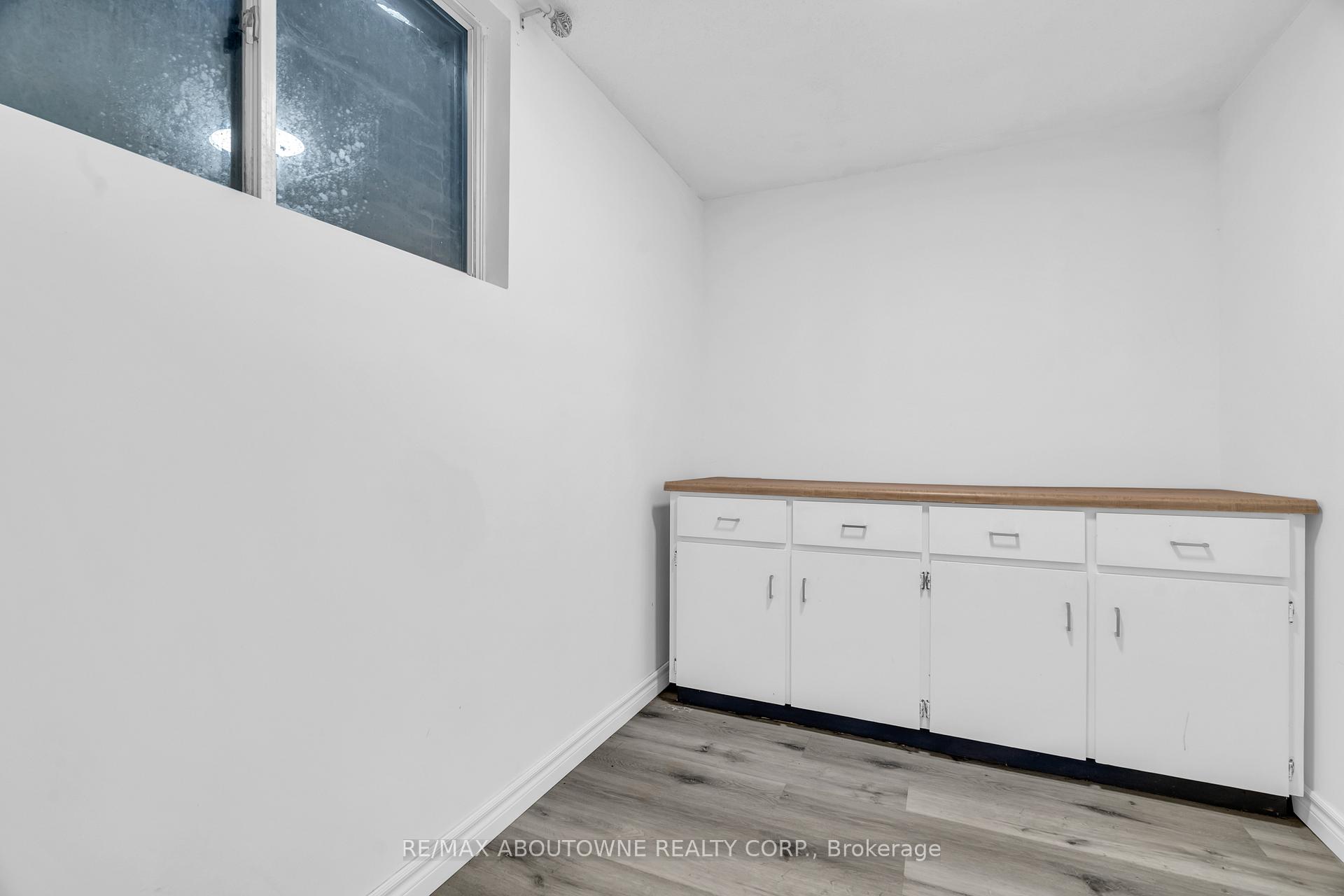 Photo 20 of 706 Scottsdale Drive, Guelph, Kortright West — HOMEH