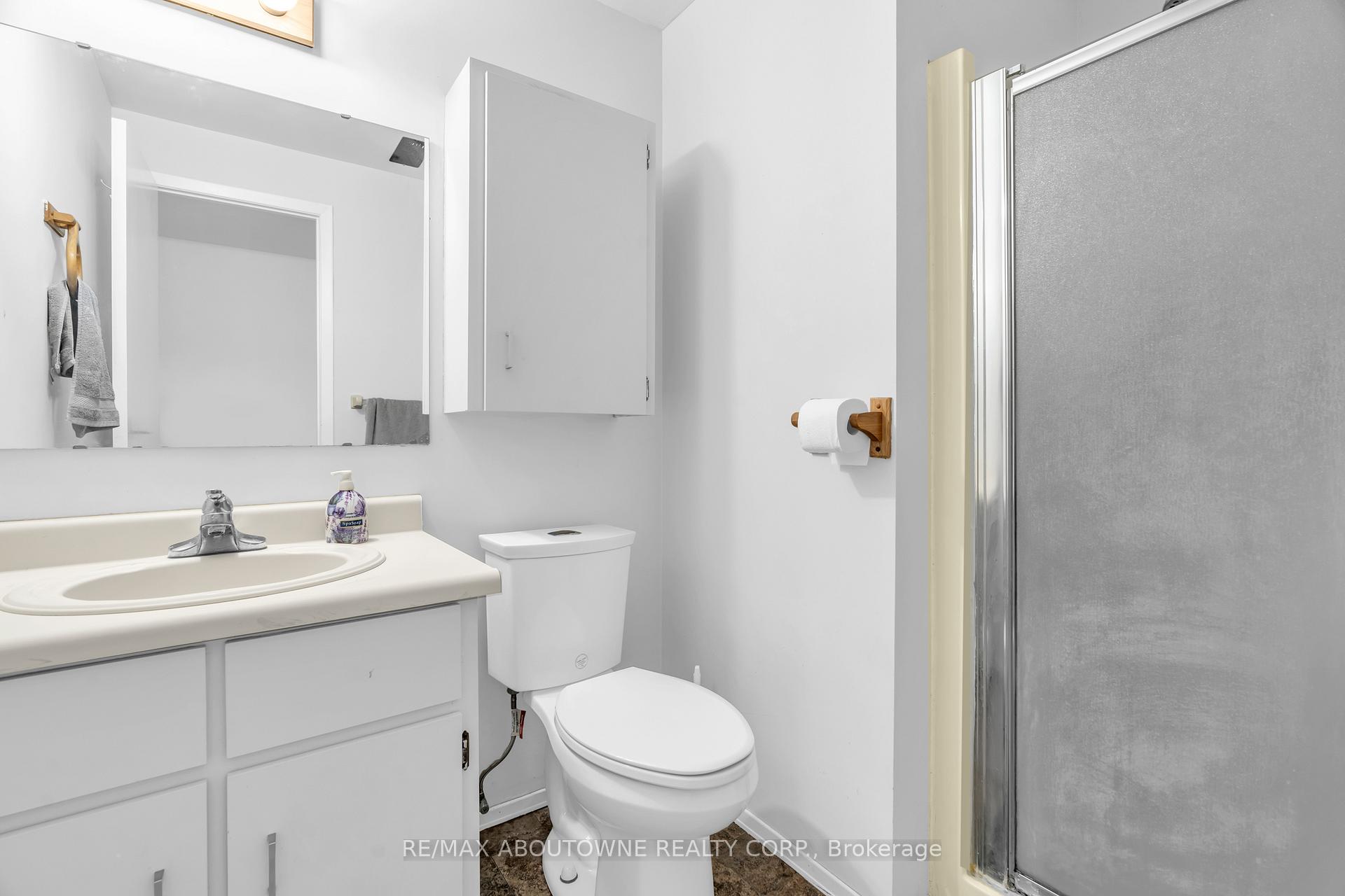 Photo 24 of 706 Scottsdale Drive, Guelph, Kortright West — HOMEH