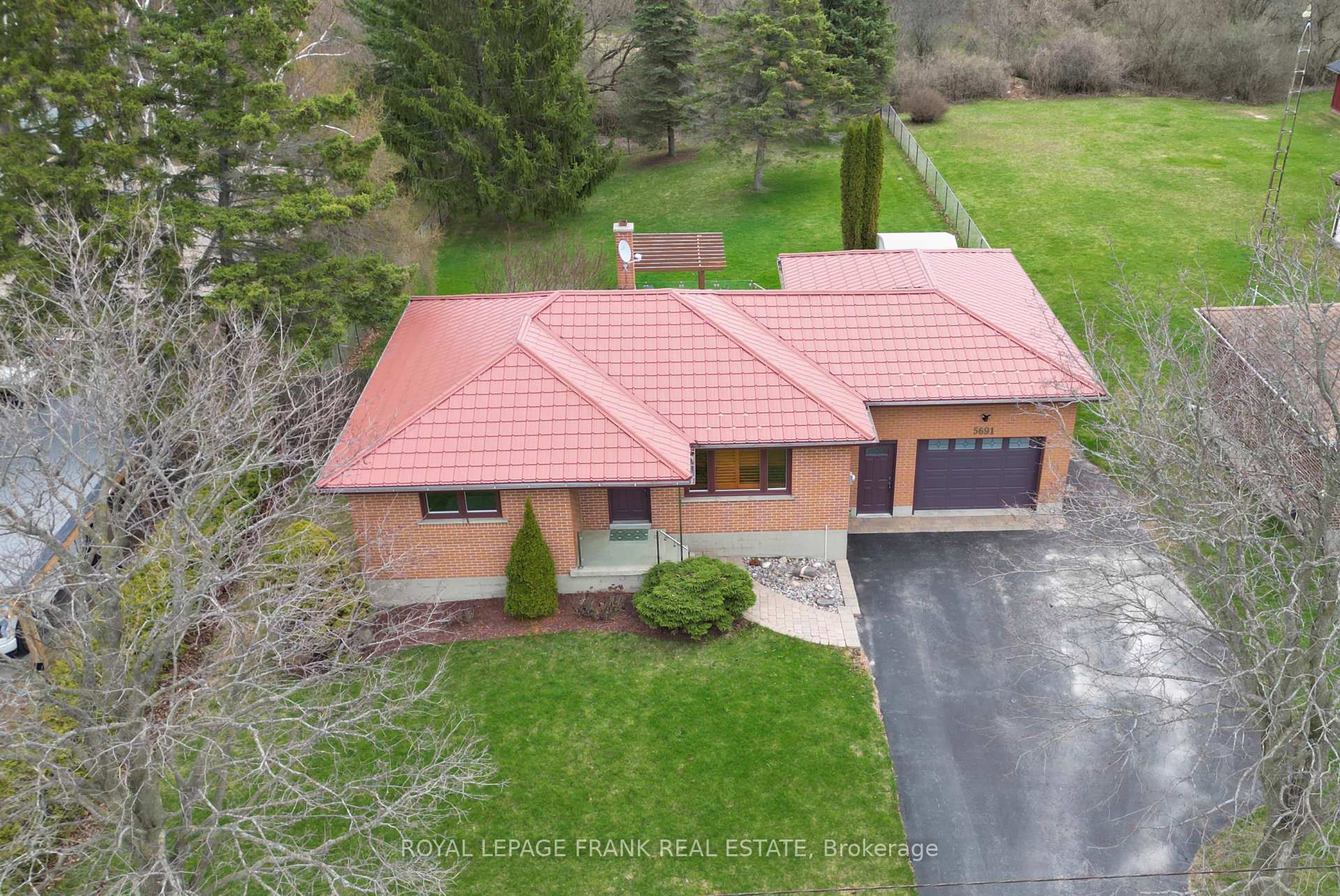 Photo 2 of 5691 Ochonski Road, Clarington, Rural Clarington — HOMEH