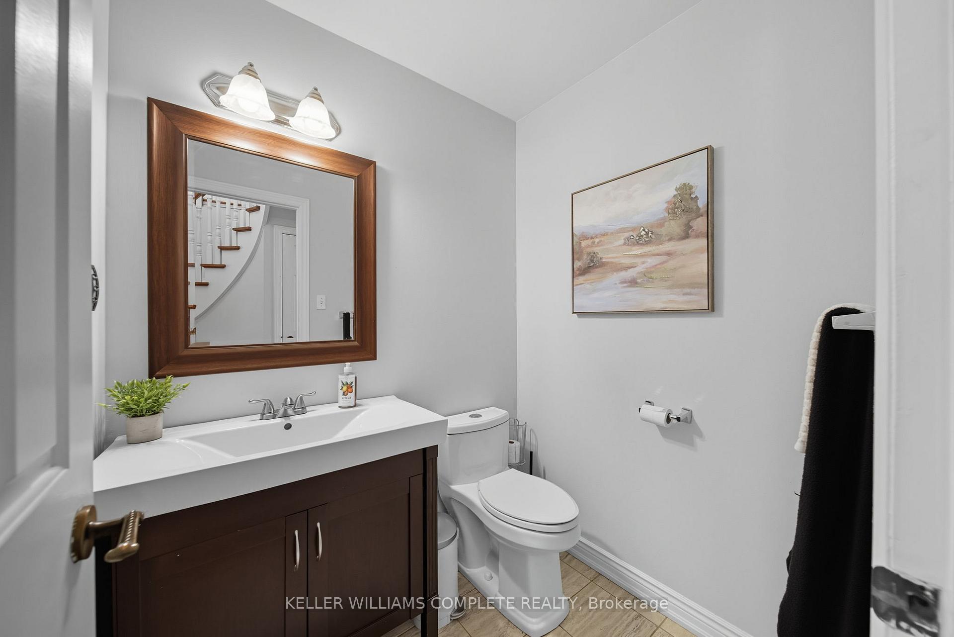 Photo 9 of 142 Meadowbrook Drive, Hamilton, Ancaster — HOMEH