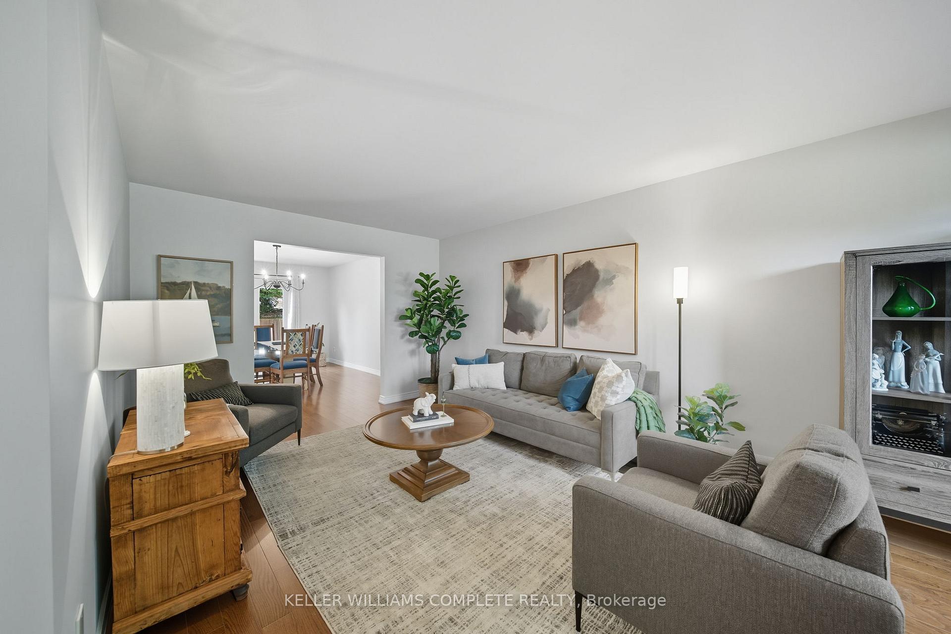 Photo 10 of 142 Meadowbrook Drive, Hamilton, Ancaster — HOMEH