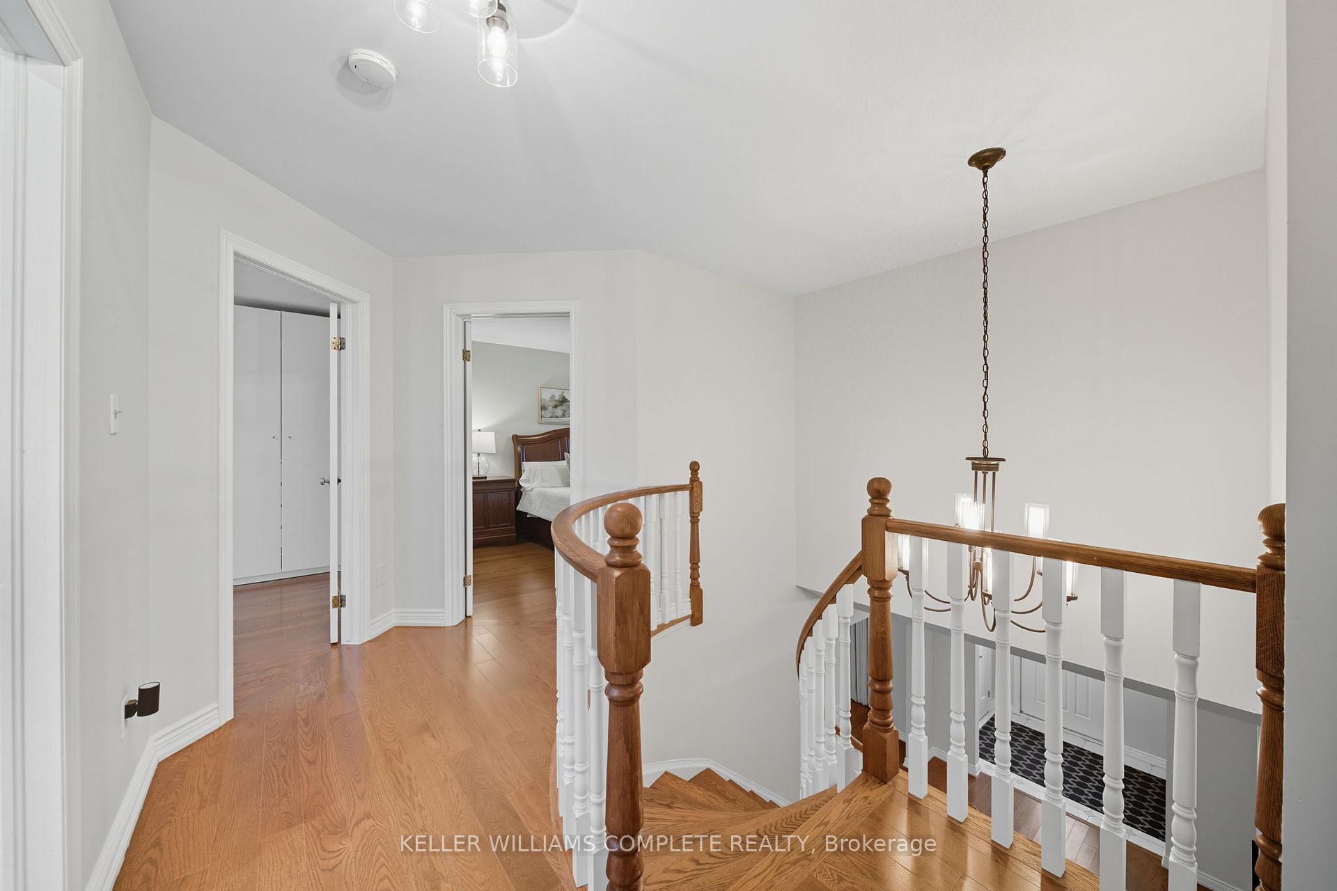 Photo 24 of 142 Meadowbrook Drive, Hamilton, Ancaster — HOMEH
