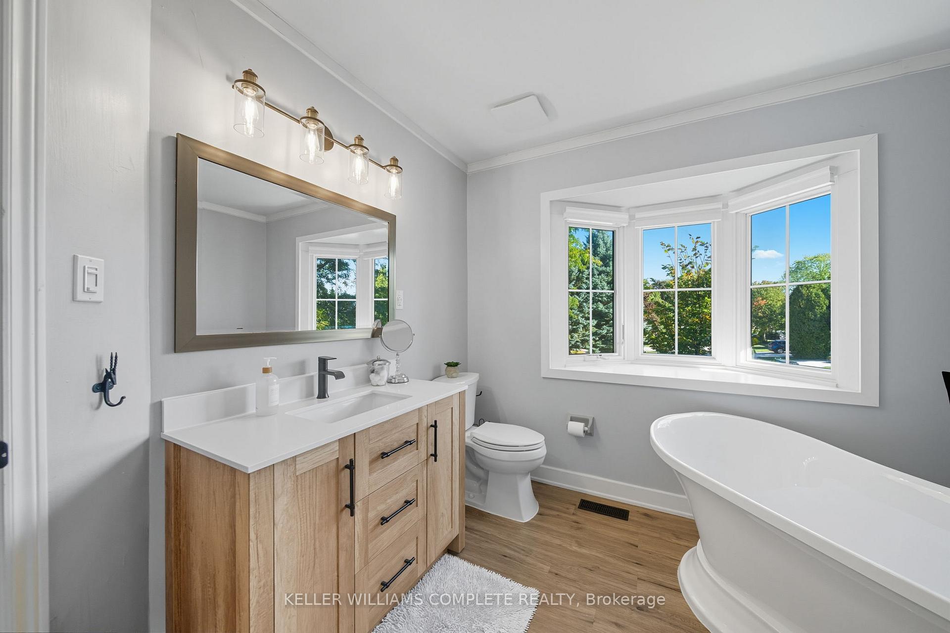 Photo 28 of 142 Meadowbrook Drive, Hamilton, Ancaster — HOMEH