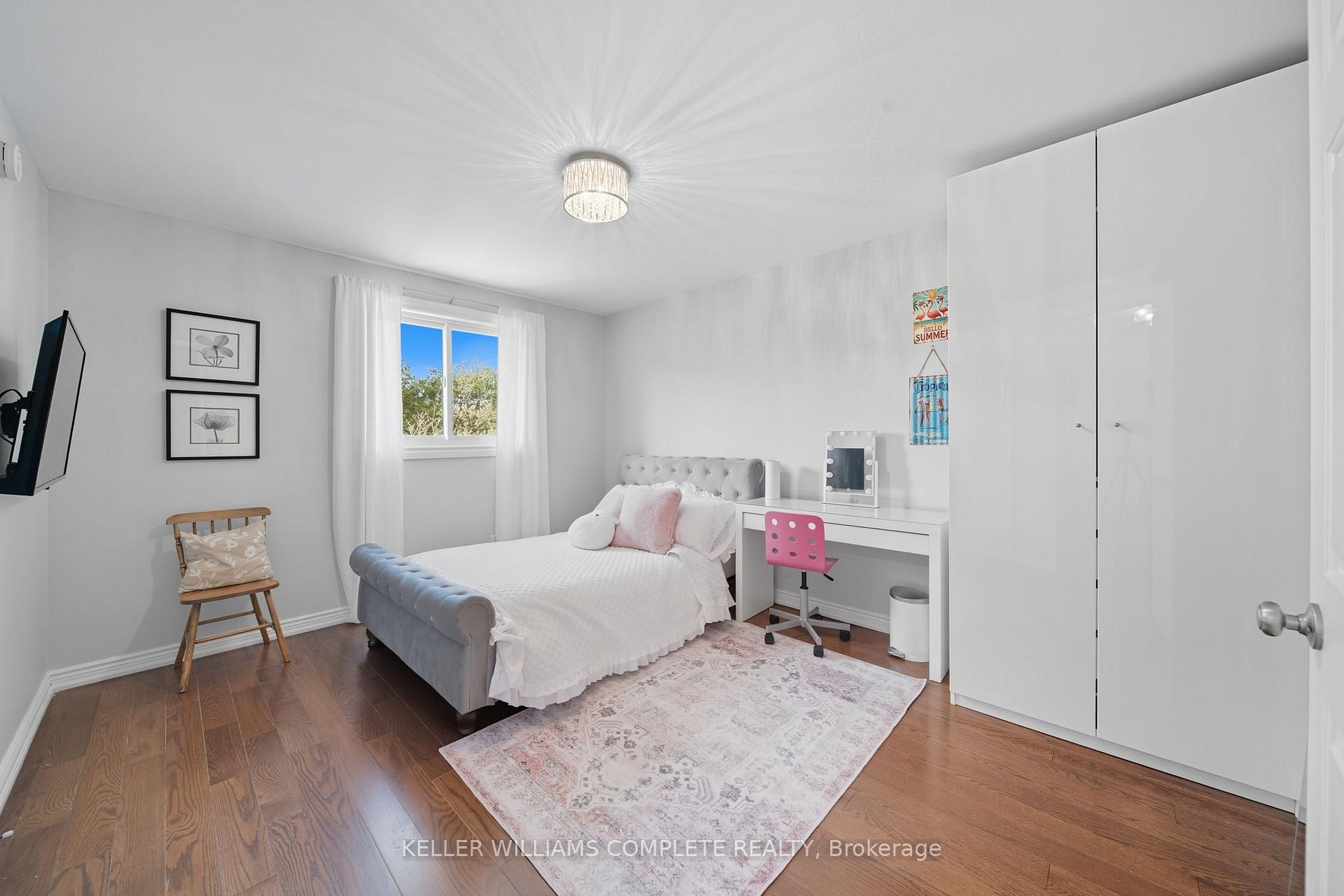 Photo 31 of 142 Meadowbrook Drive, Hamilton, Ancaster — HOMEH