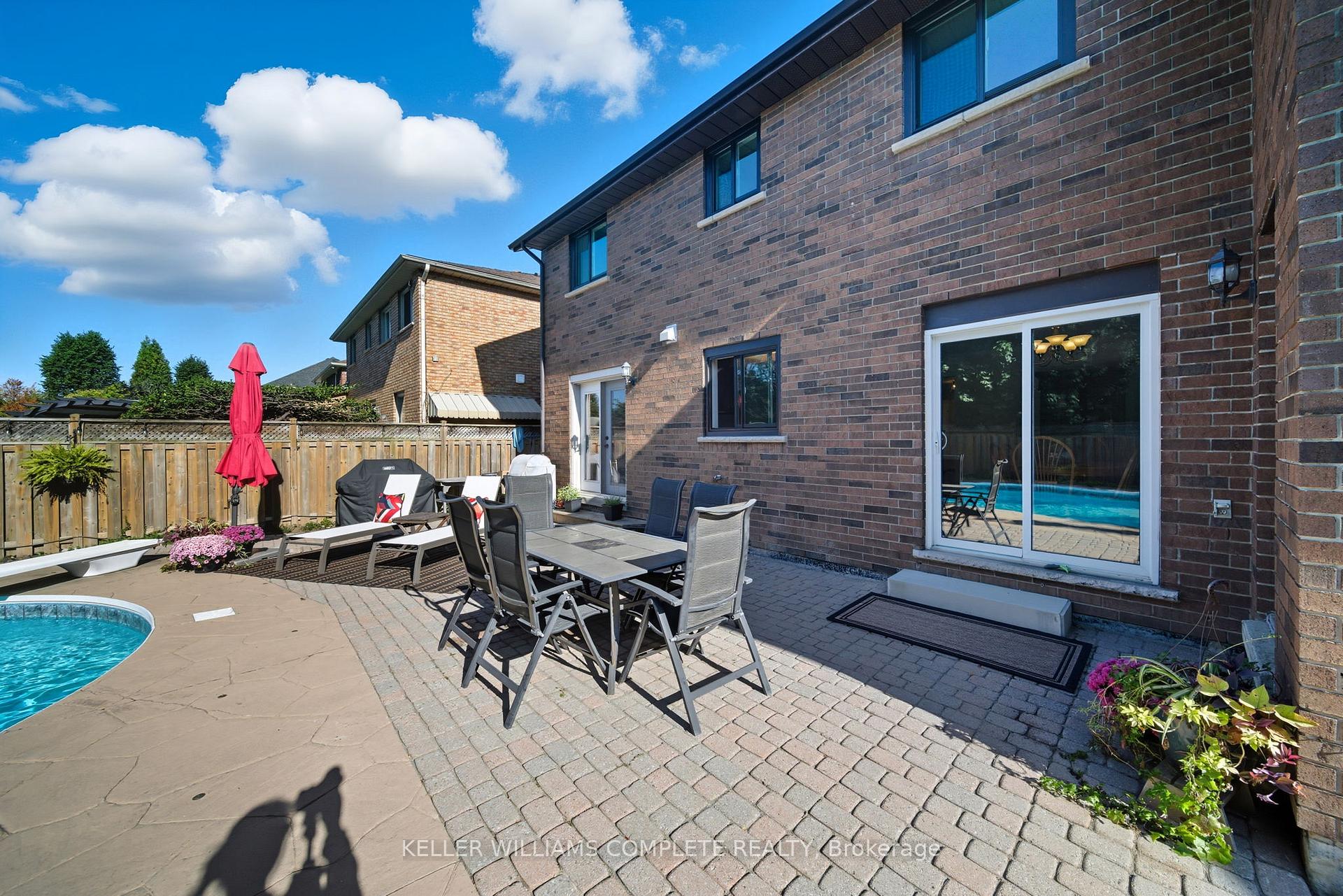 Photo 49 of 142 Meadowbrook Drive, Hamilton, Ancaster — HOMEH