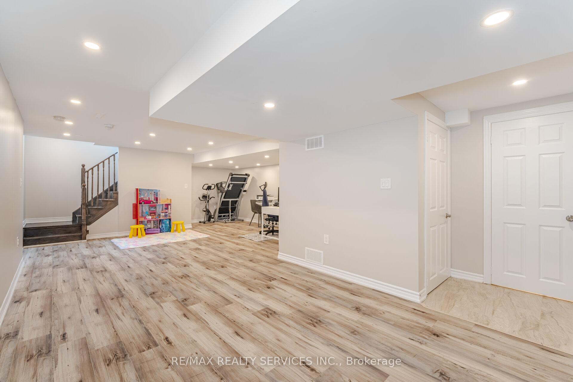 Photo 34 of 106 Abigail Crescent, Caledon, Rural Caledon — HOMEH