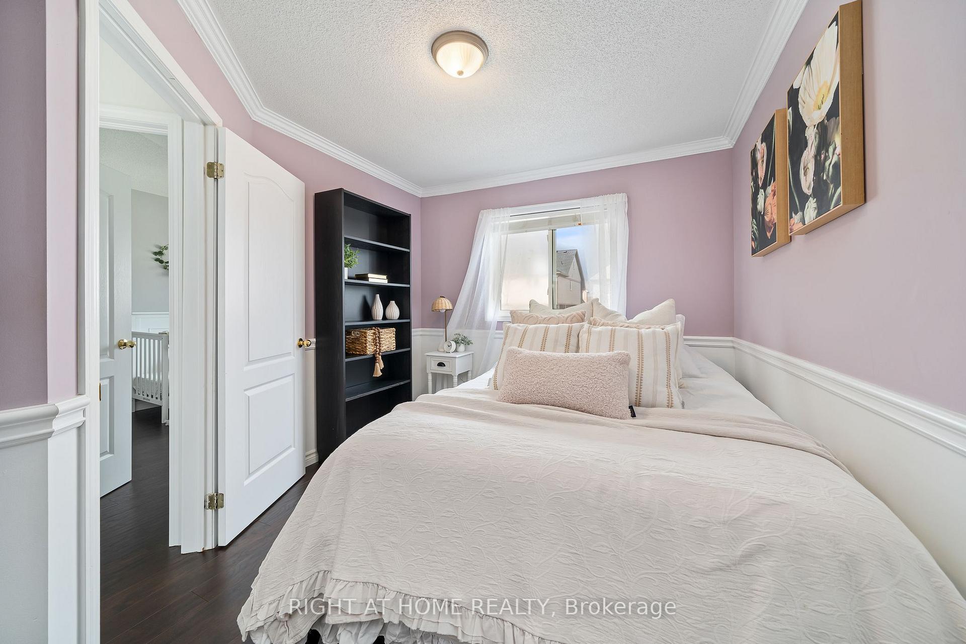 Photo 26 of 14 Dodds Square, Clarington, Bowmanville — HOMEH