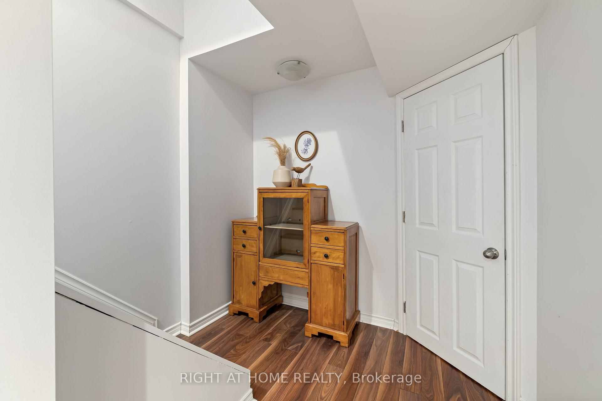 Photo 29 of 14 Dodds Square, Clarington, Bowmanville — HOMEH