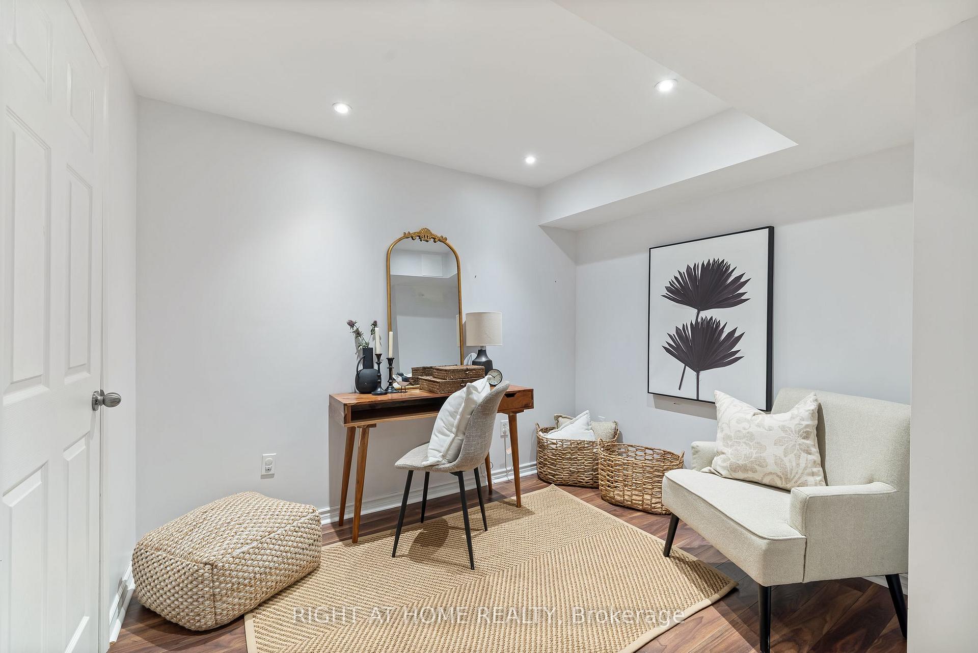 Photo 33 of 14 Dodds Square, Clarington, Bowmanville — HOMEH
